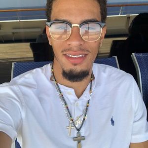 Meet your Posher, Arthur